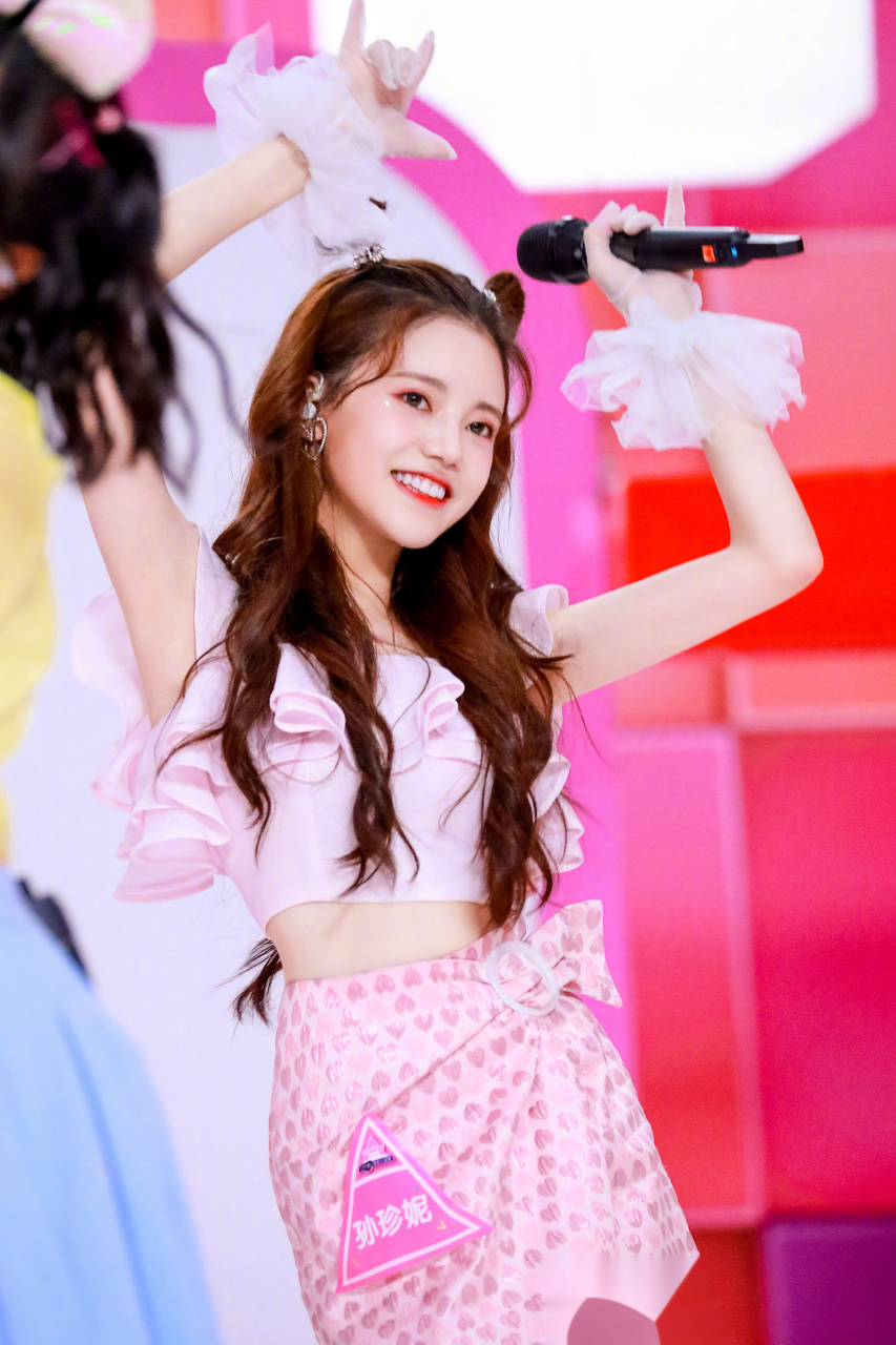 创造营2020# 创造营2020-孙珍妮 剧照更新 首场竞演舞台《哈鹿哈鹿哈