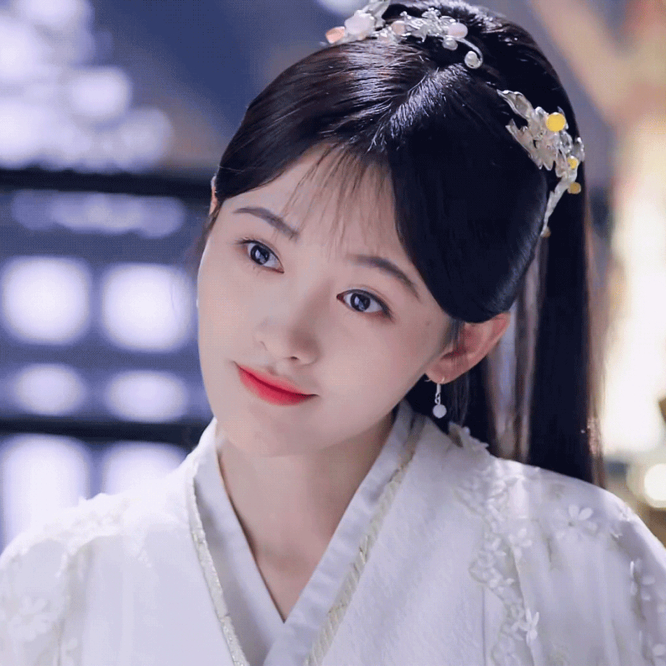 鞠婧祎,许佳琪曾共同出演《芸汐传》,来看看谁的古装更可?