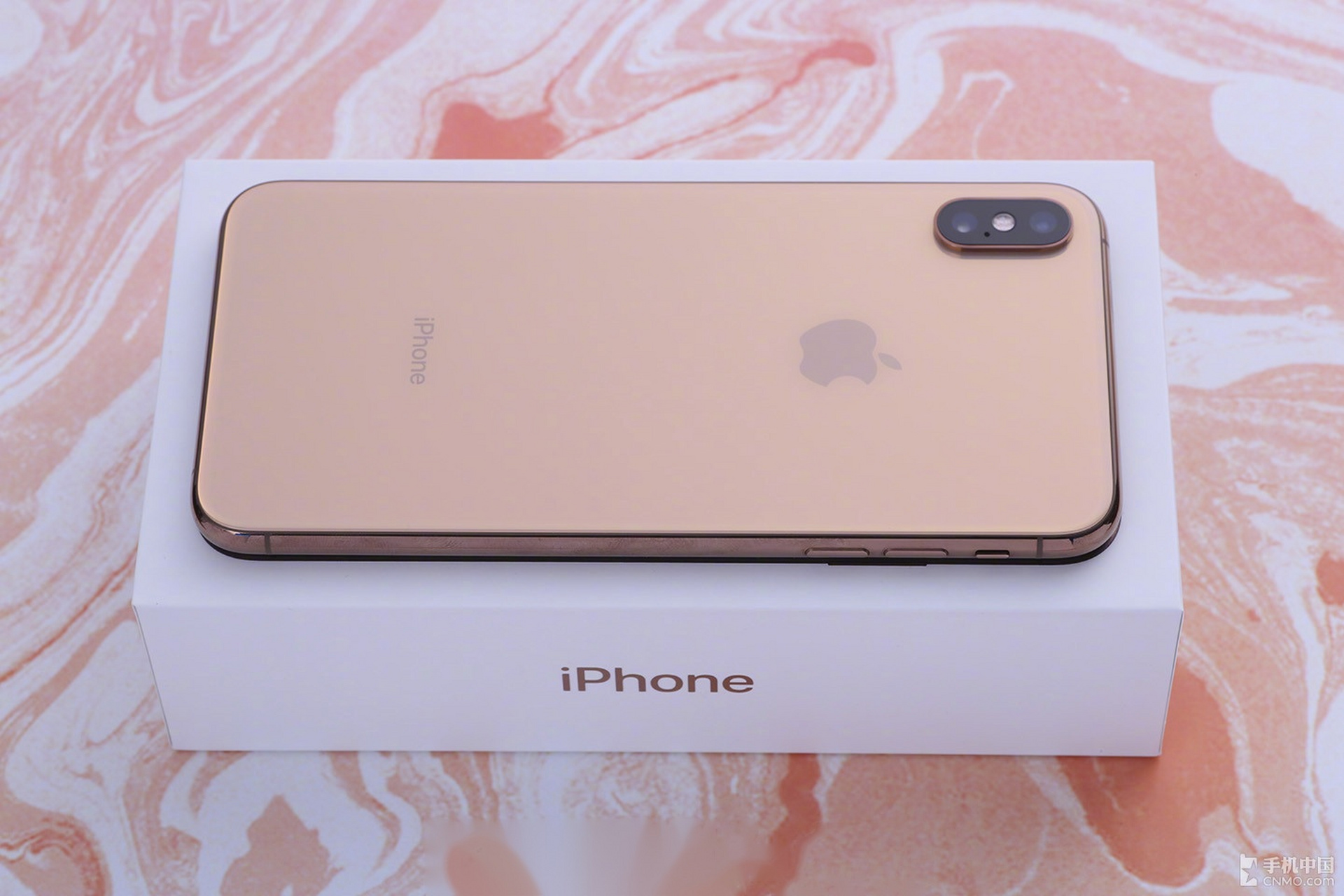 iphone xs max正面为6.