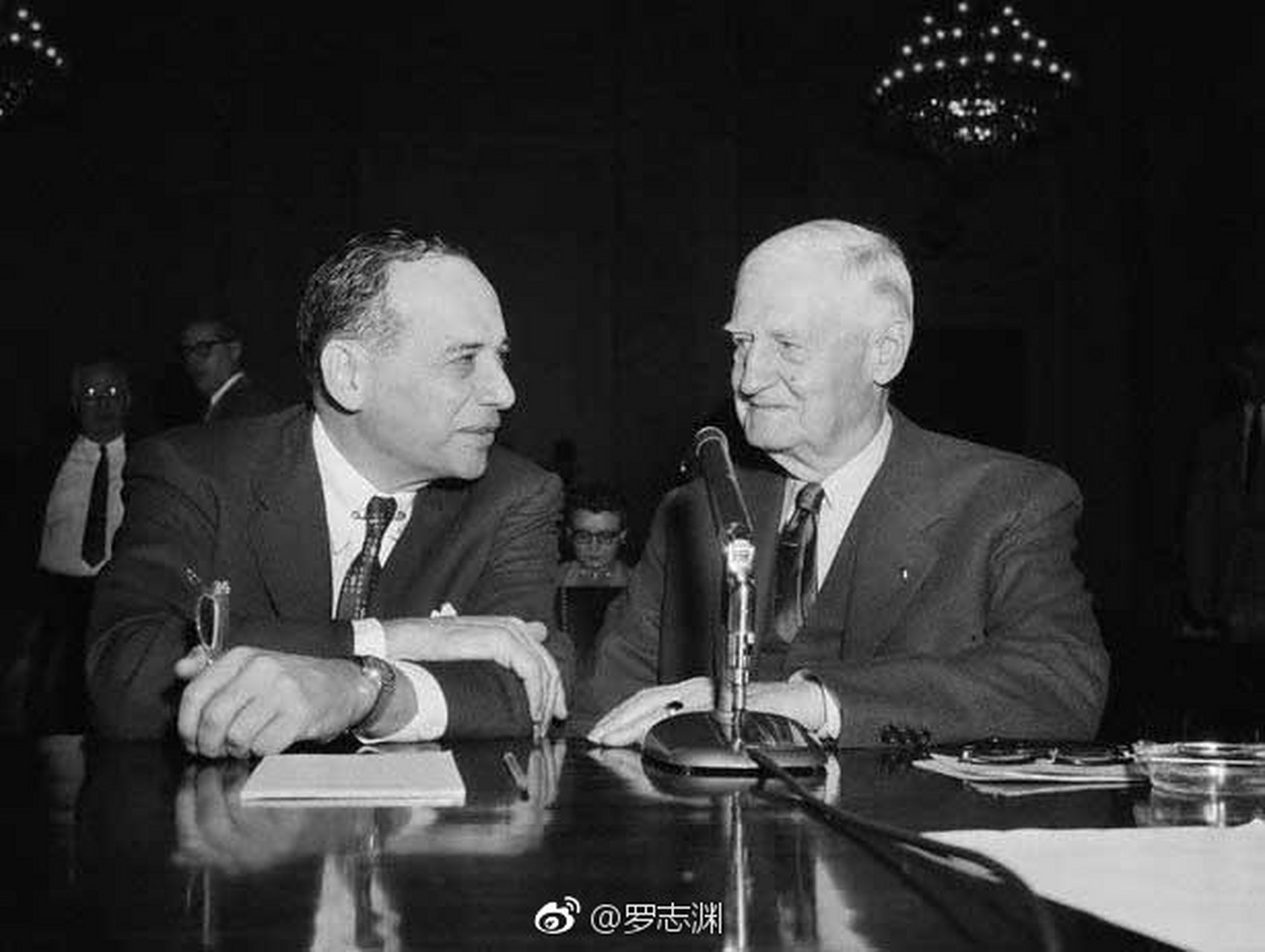 传奇大师格雷厄姆1929年股市泡沫破灭后在1931年抄底,结果破产!