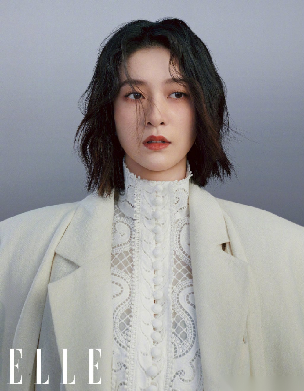 短发造型飒爽英姿,外向优雅,内有坚韧.张雪迎时刻绽放自己的光芒!