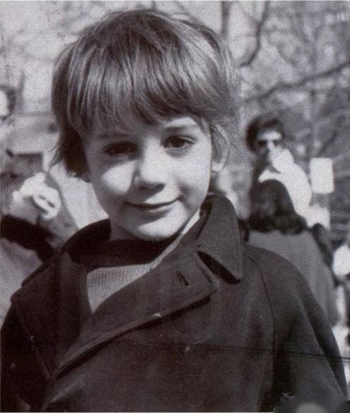 唐尼年轻时候的照片图片