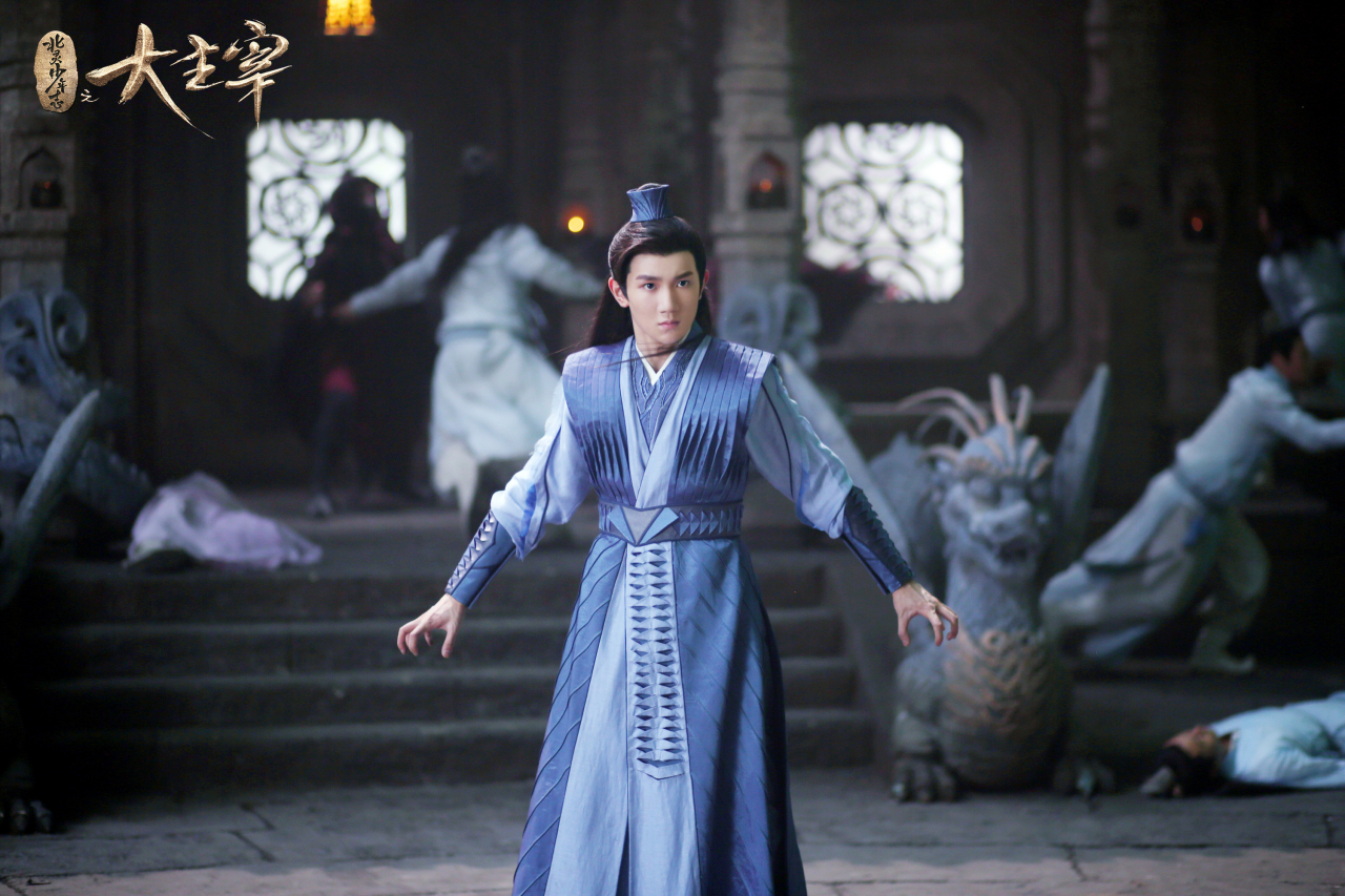 今晚8点爱奇艺,和牧尘一起前往海底世界,破除海中邪目.