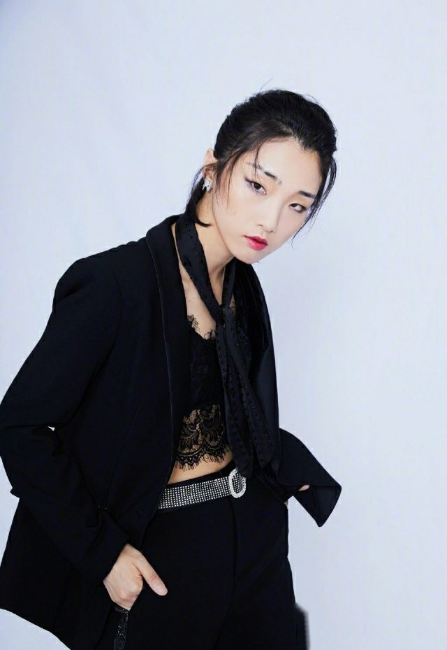 创造101选手王婷发文,称自己大二在极创引力做练习生时频遭打压,被