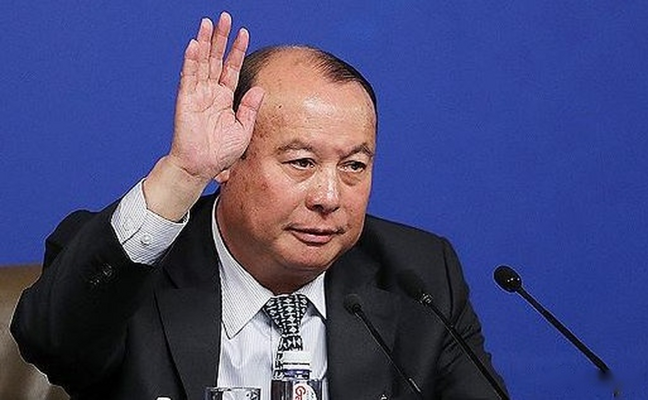 【巨头背后的巨头:卢志强商业帝国藏乾坤】从目前而言,中国泛海的业务