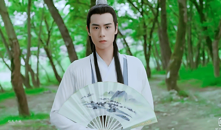 古装剧中那些耍扇子的美男:罗云熙 胡一天 谢霆锋 苏有朋 郑业成