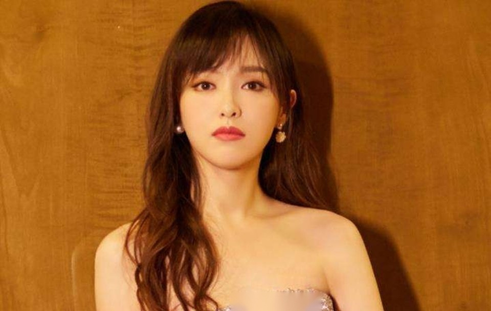 唐嫣早期大光明露额头造型,你觉得和刘海造型比起来如何[兔子]