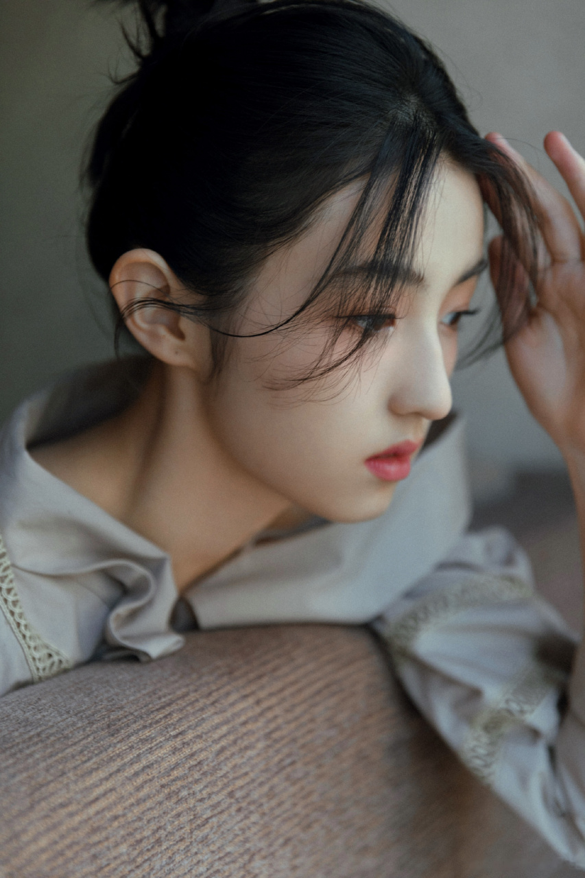 张子枫北电艺考第三##赵今麦中戏艺考第一# 两个小姑娘都好优秀,鸭技