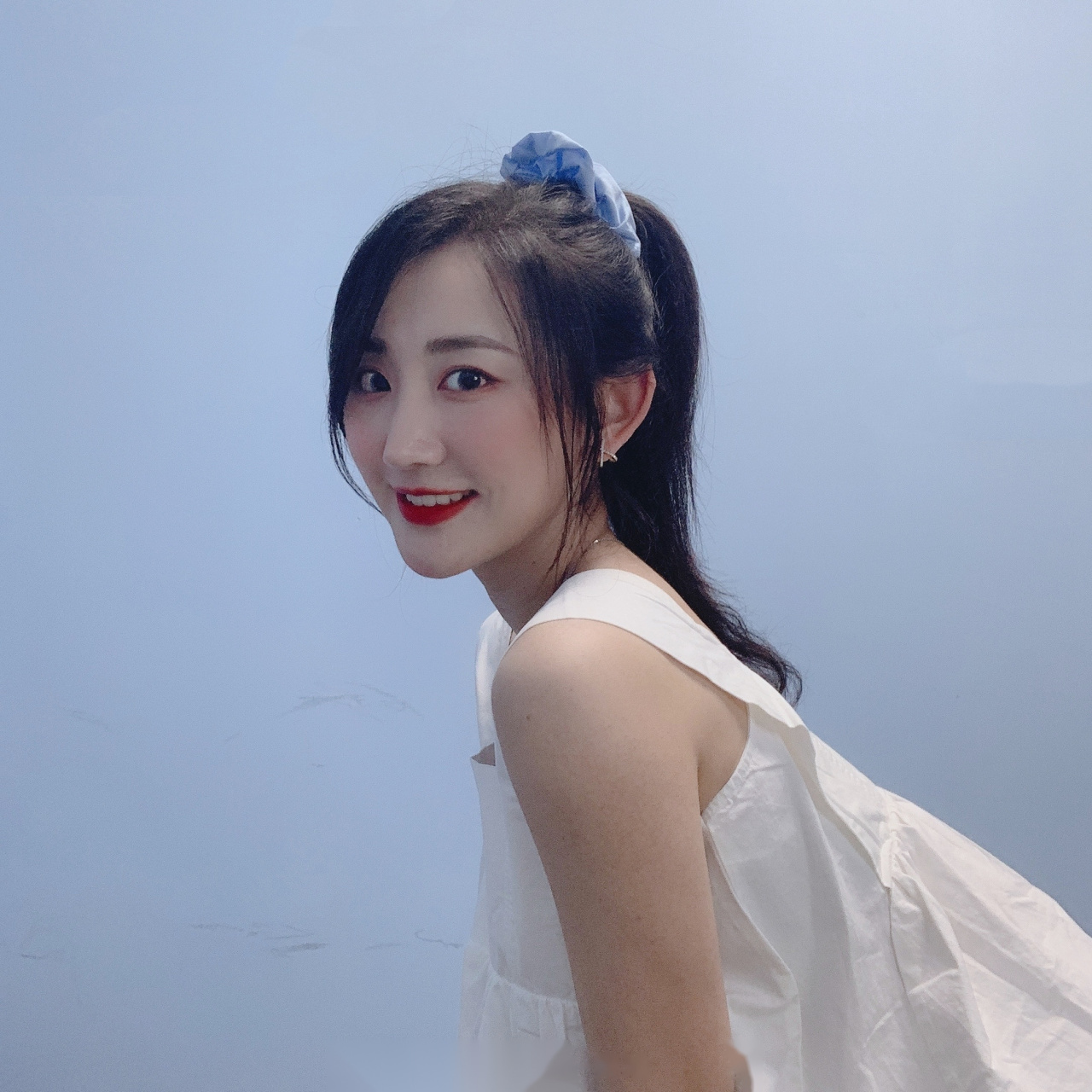 sing秦瑜 [给你小心心]sing女团 [给你小心心] 女生还蛮奇怪的,明明