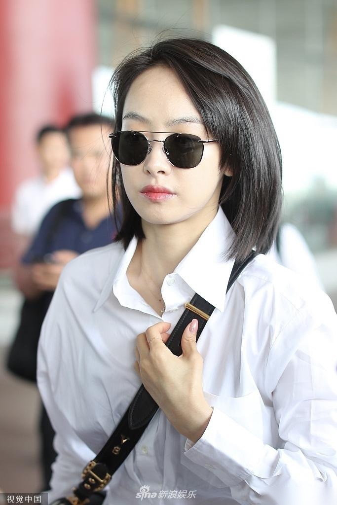 7月16日,宋茜现身北京机场