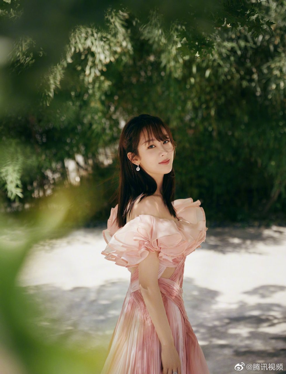 "紫"因有你,一路同行,期待塑造更多精彩缤纷的角色[给你小心心] 祝