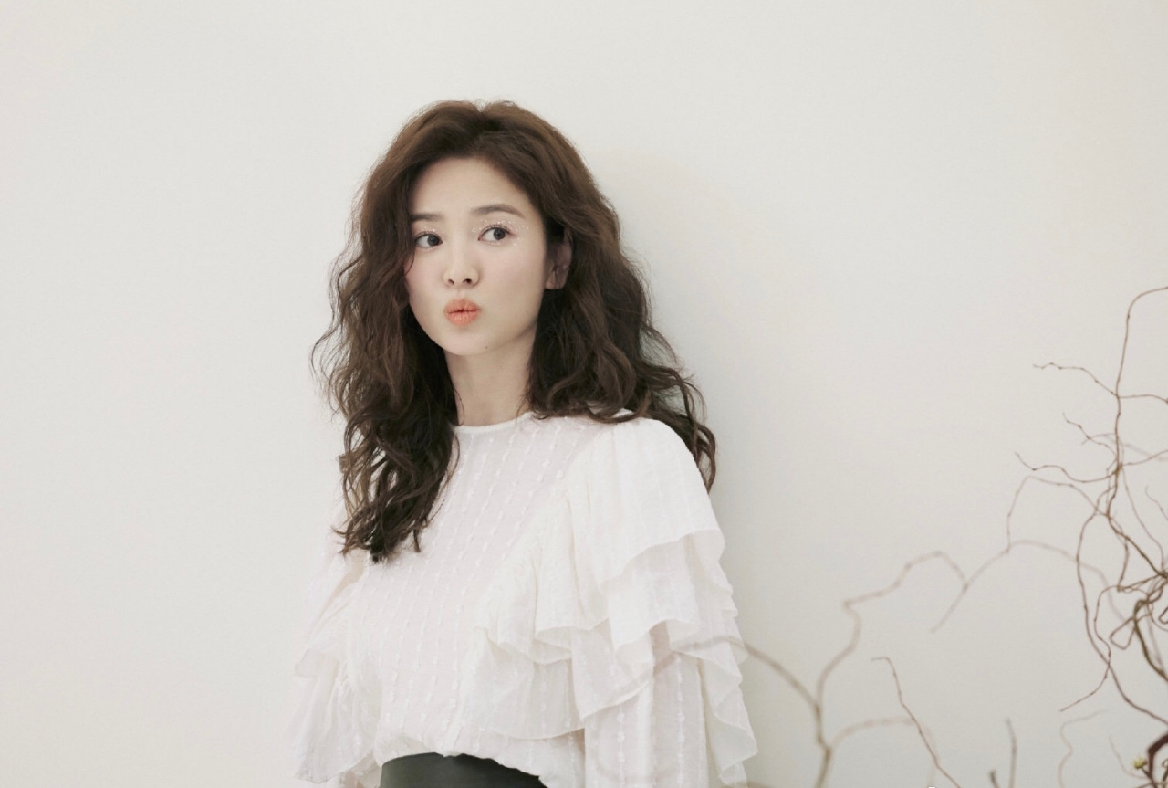 宋慧乔海藻卷发# 宋慧乔欧尼 for suecomma bonnie 广告大片新鲜陈