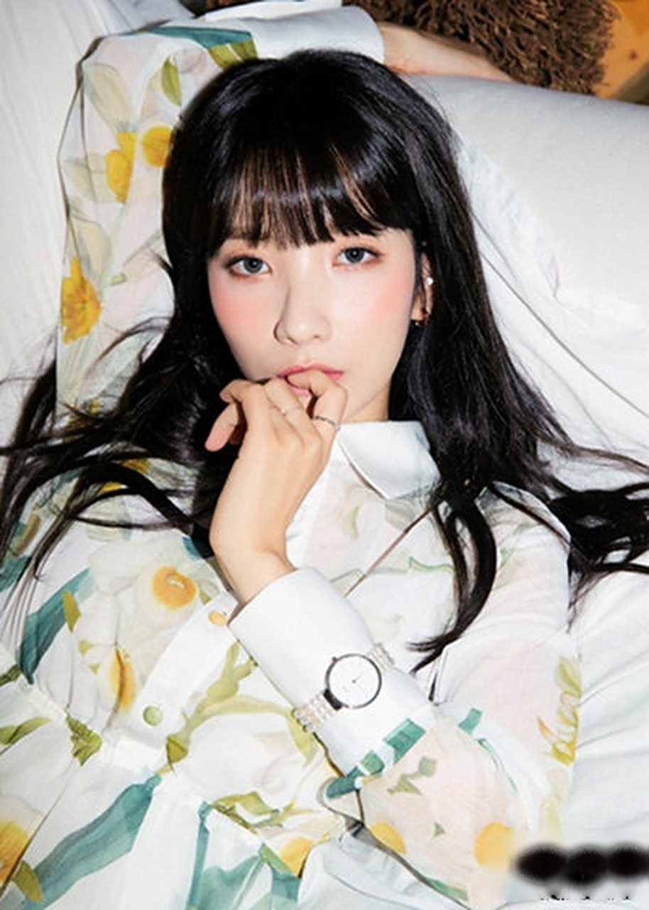 韩女团rainbow原成员金智淑写真, 展多面时尚.