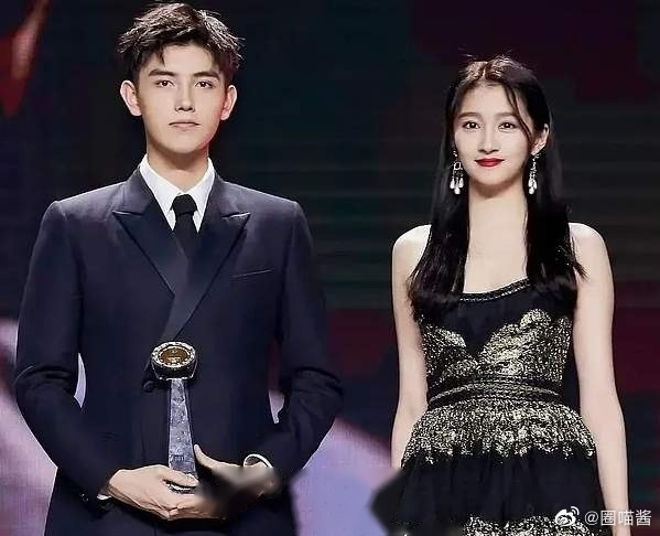 从肖战郑爽溜到杨紫邓伦,最终定了关晓彤与陈飞宇这两位,你们觉得ok吗