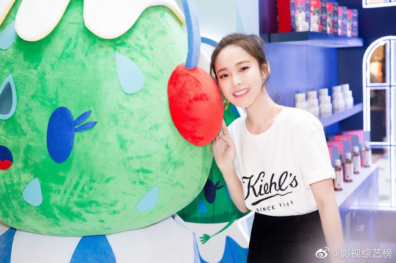 张佳宁支持妈妈再婚# #我家那闺女# 在现实生活中