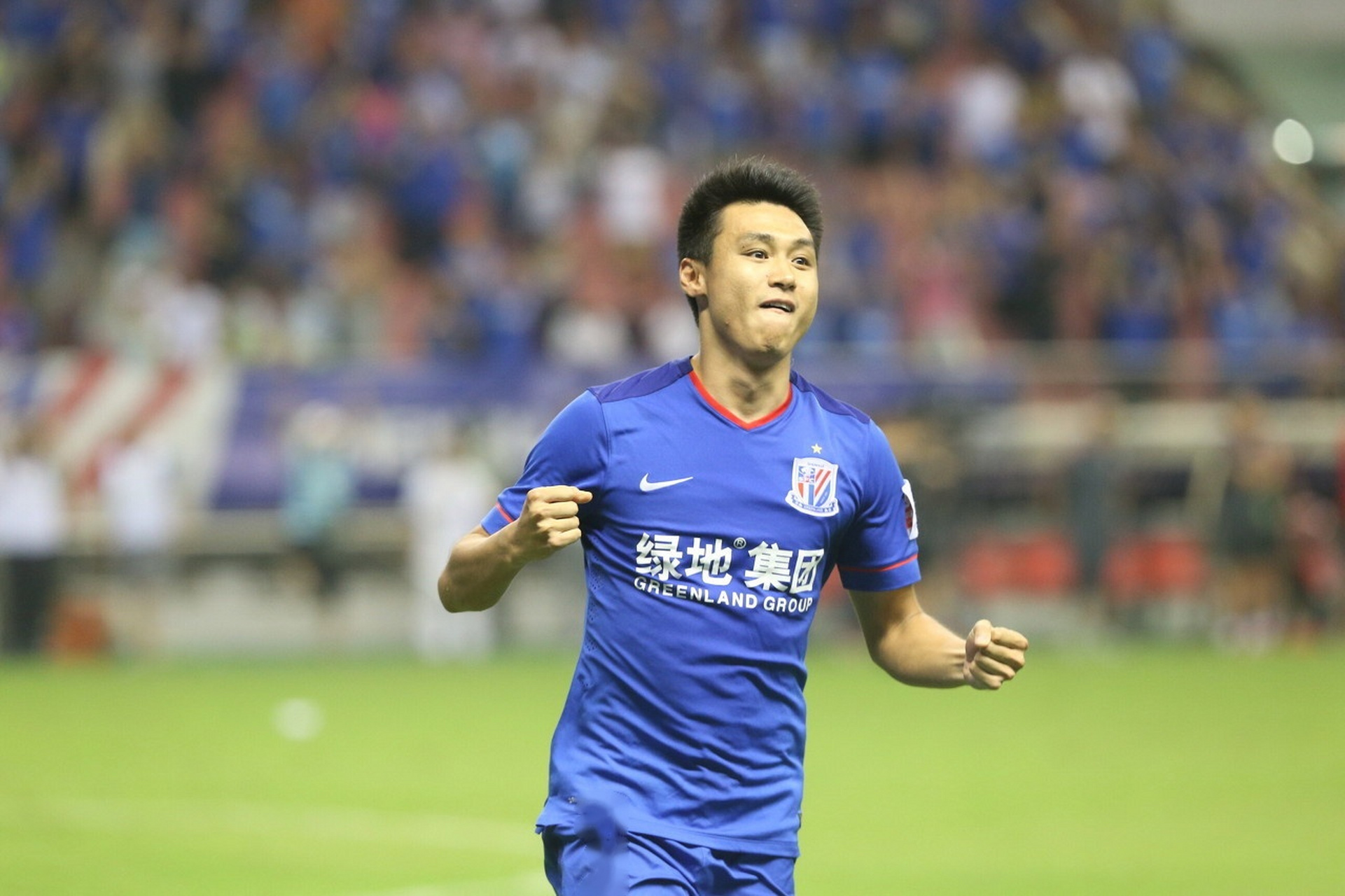 官方:前申花名将吕征宣布退役 #上海申花# 