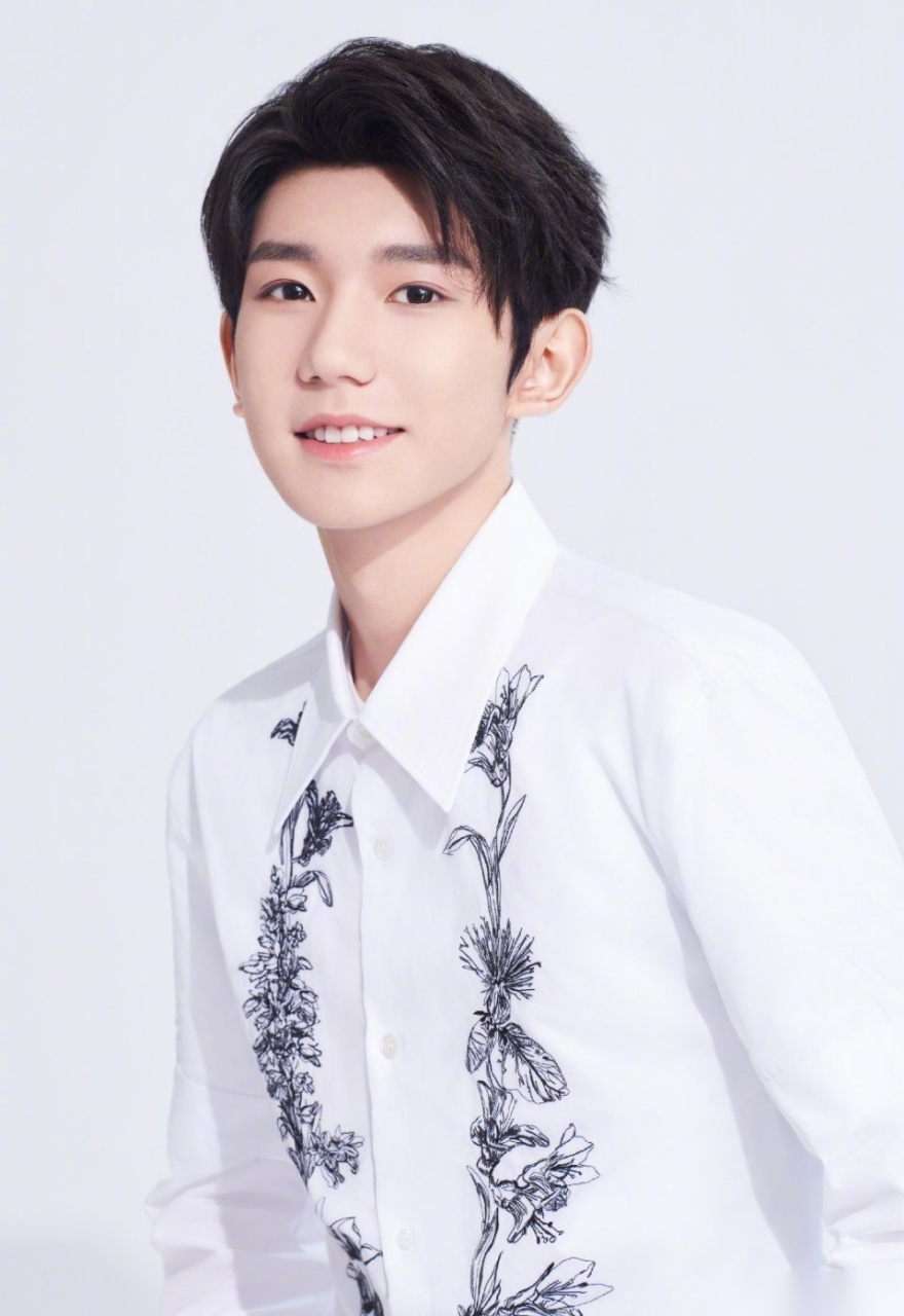 李飞是什么端水艺术家,每次歌词数一年[捂脸] tfboys七周年《和你在一