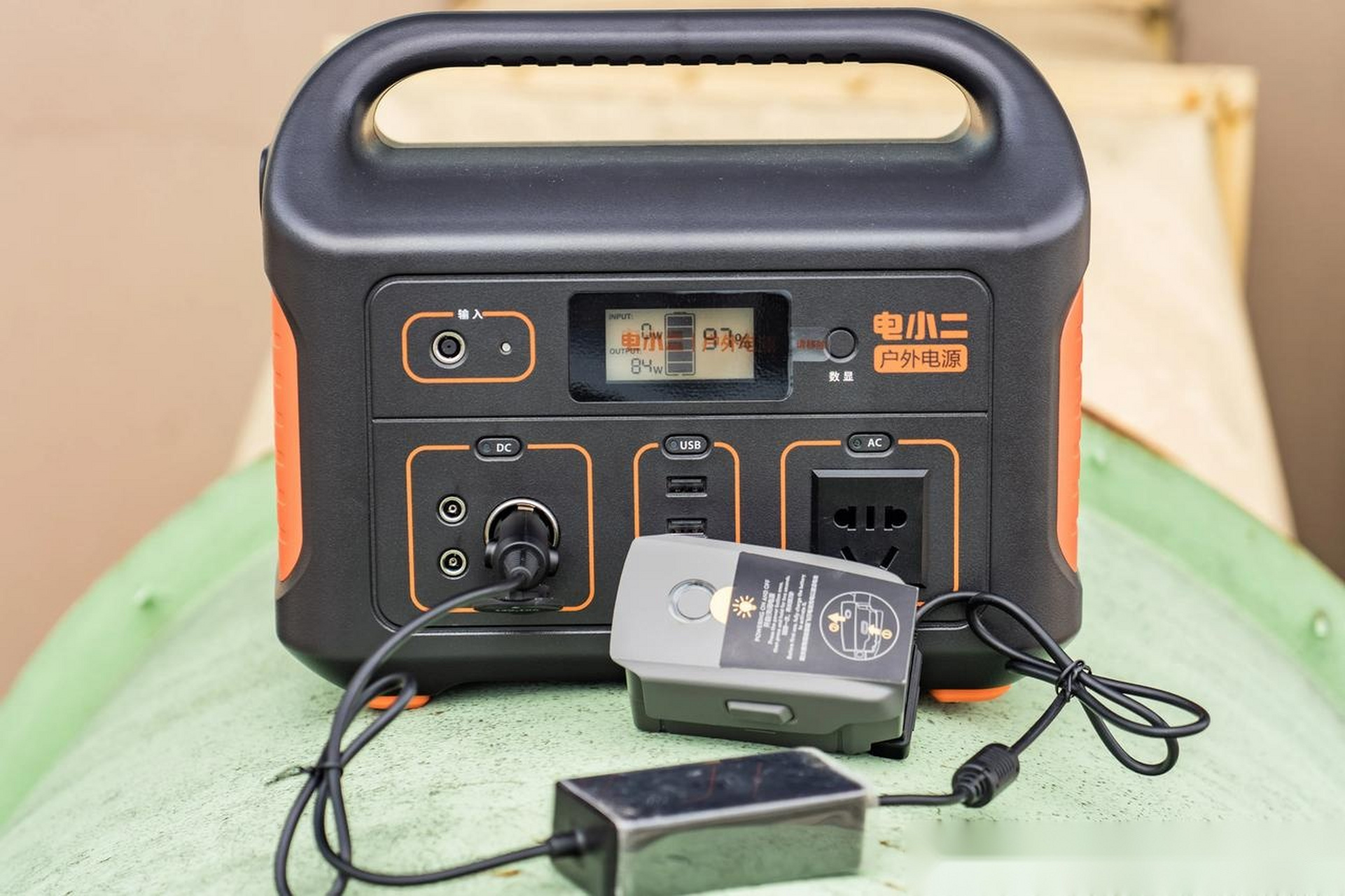 困扰我许久的户外拍摄,给各种设备充电的问题终于解决了,带着新入手的