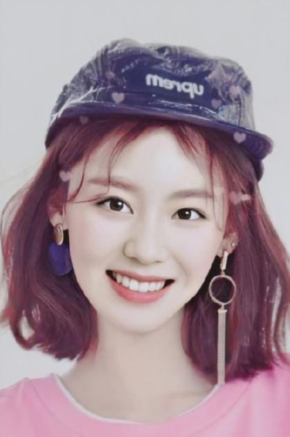 lami ins她这是和高恩的合照吧,会不会是出道预热呢,毕竟高恩和lami在