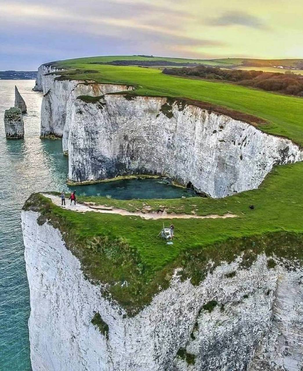 英国最著名的海边悬崖图片