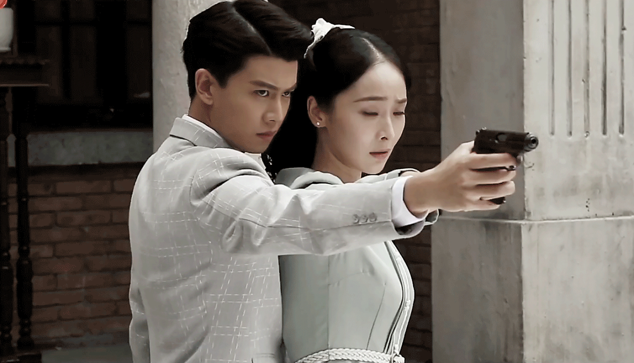 任嘉伦和李曼主演电视剧《秋蝉》今晚开播了,不少人觉得这部剧节奏