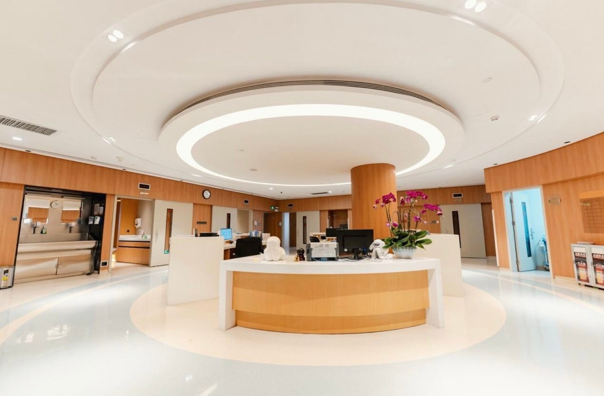 感谢爱博恩妇产医院 邀请郭嘉峰 和张琦晖kiki 出席爱博恩创办5周年的