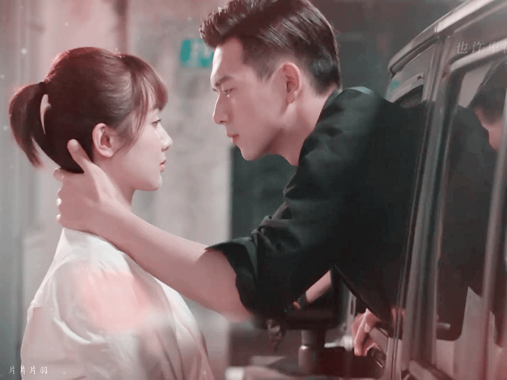 《亲爱的热爱的》佟年韩商言吻戏合集,太会撩了,这个吻戏百看不腻,上