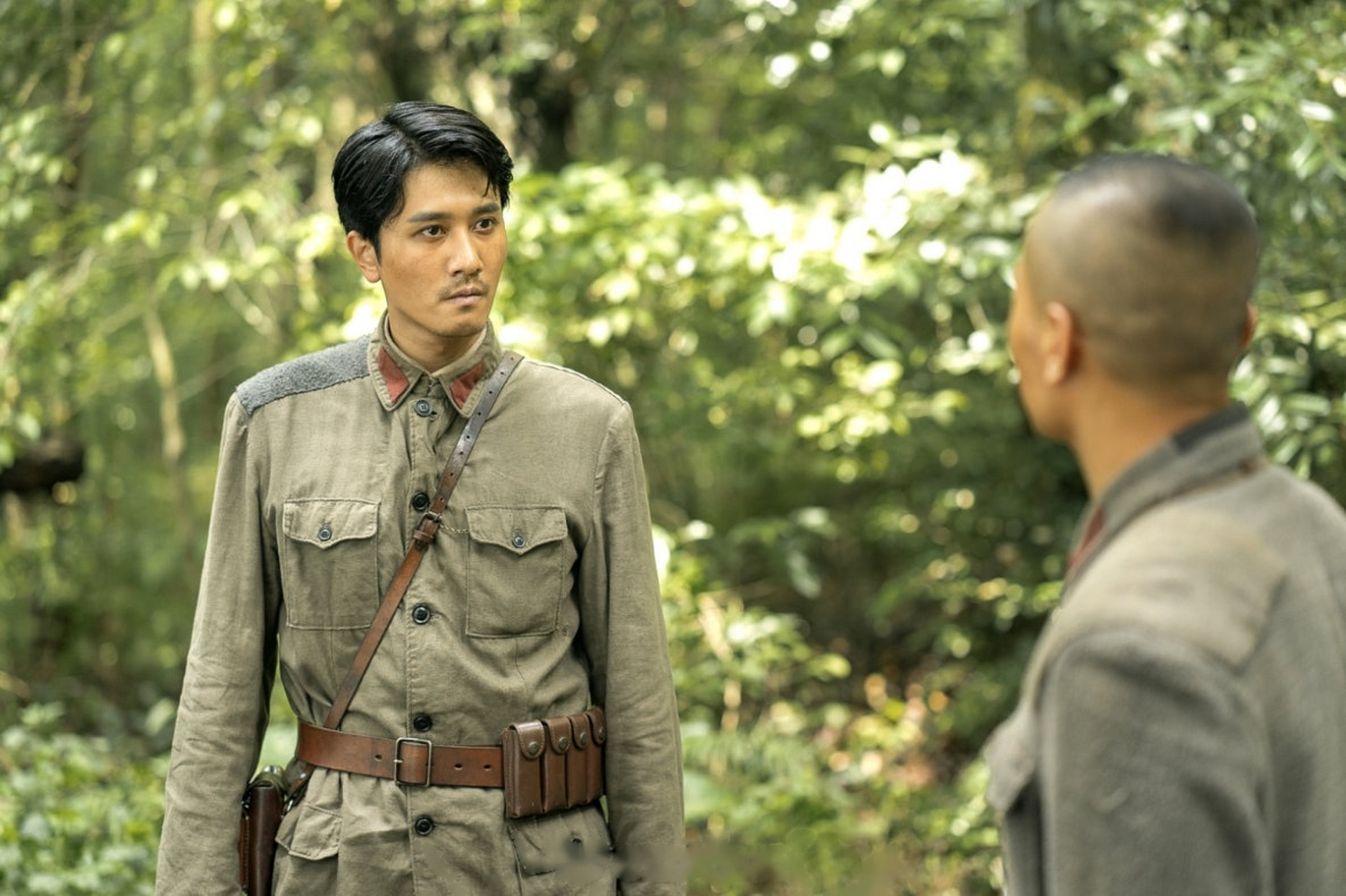 《绝境铸剑》中陈天佑(彭冠英 饰)可谓是全剧开心果,没有地主儿子的