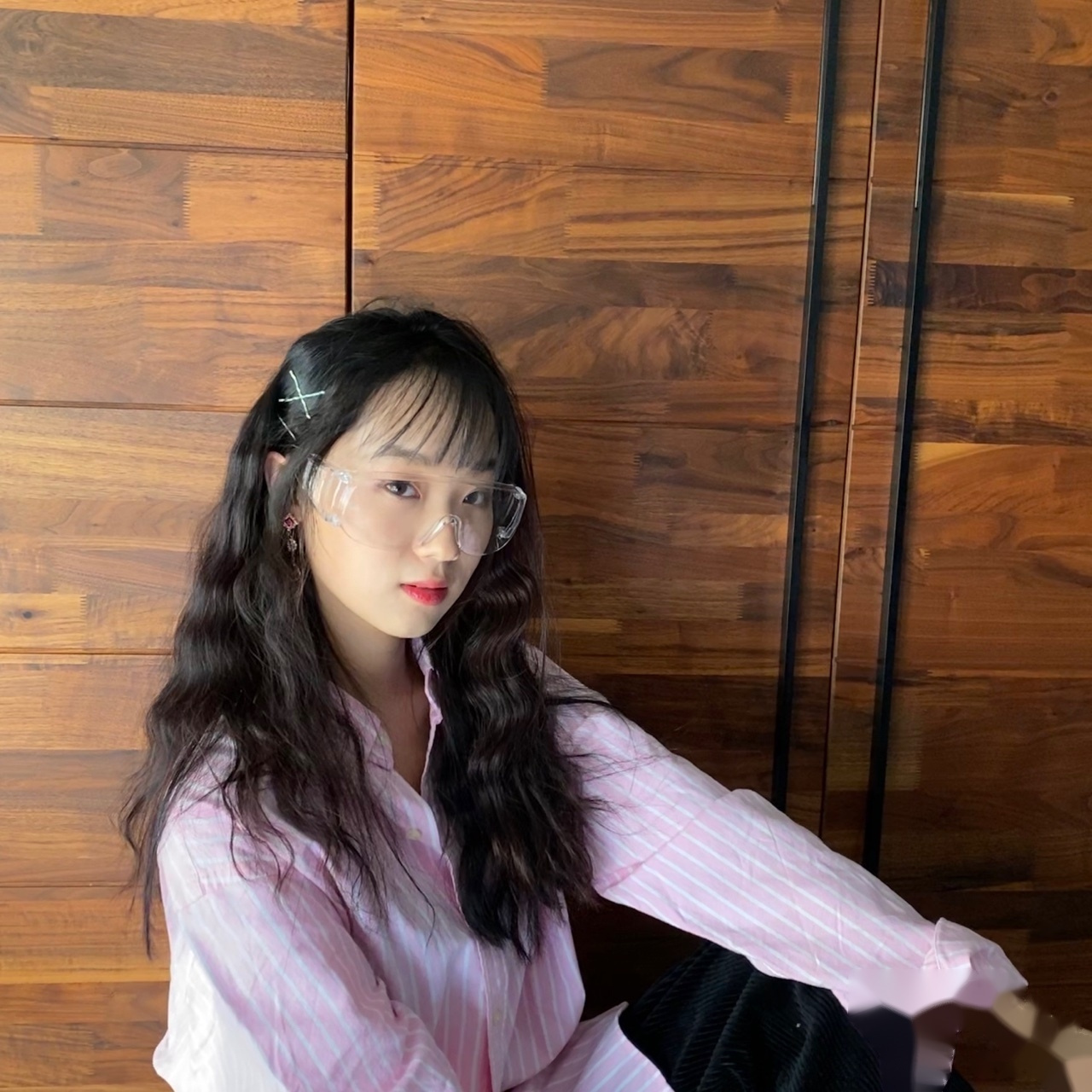 卧床不起半个月 终于剪了刘海还烫了卷 我樊博艺复活了