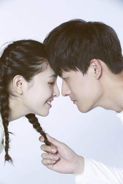 喜欢你,终于成了三部曲,类似的还有"致我们"三部曲,鲁照华/刘昱晗和