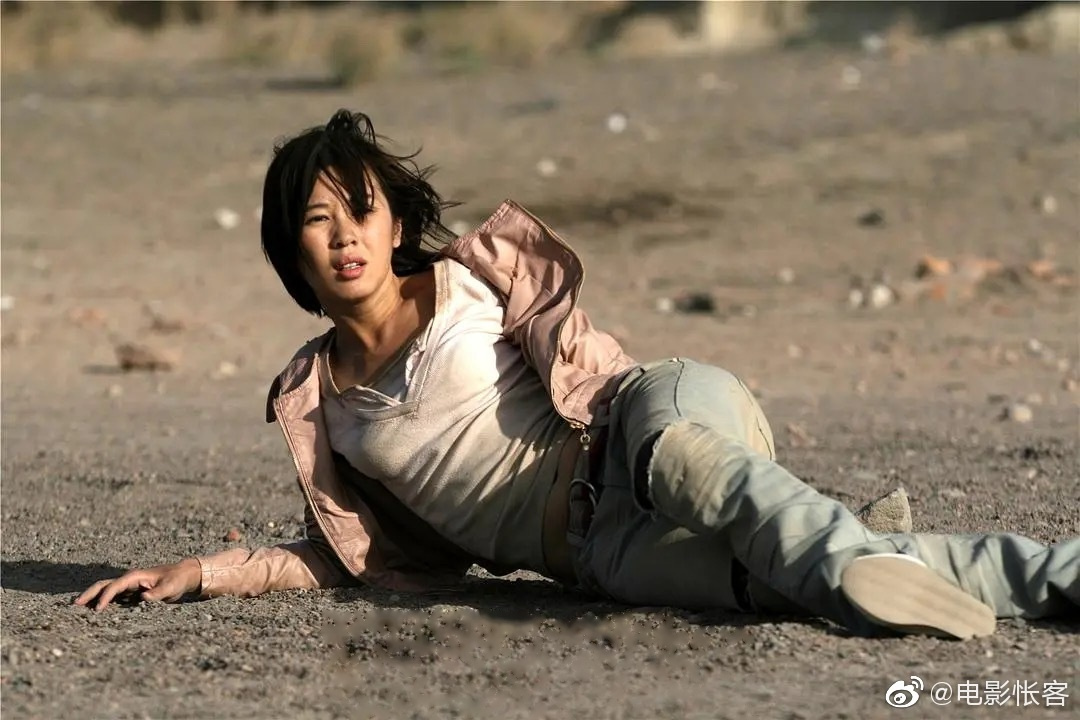 《无人区》中最性感的一幕戏便是余男跳舞的那段,也是因为这部戏,余男