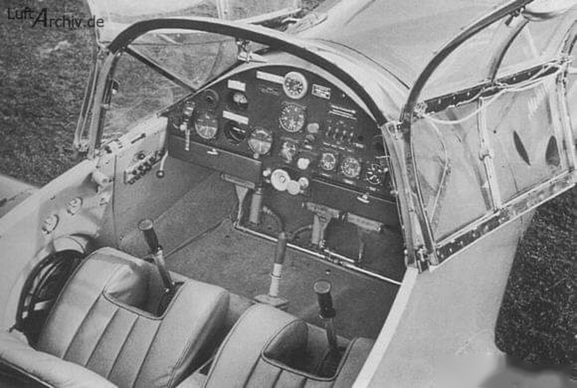 德国bf-108教练机的真皮座椅