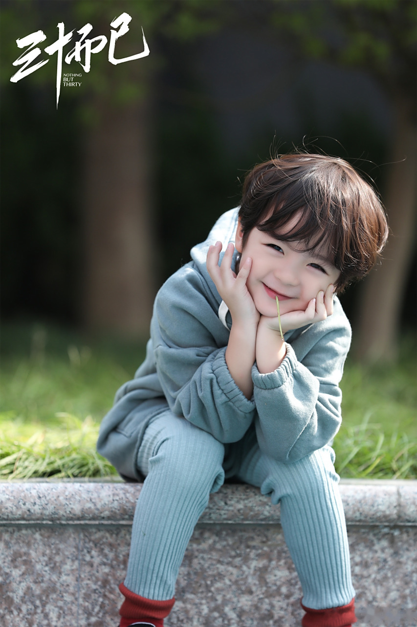 陈天雨《三十而已》中最讨人喜欢的两个男性角色一个是许子言,另一个