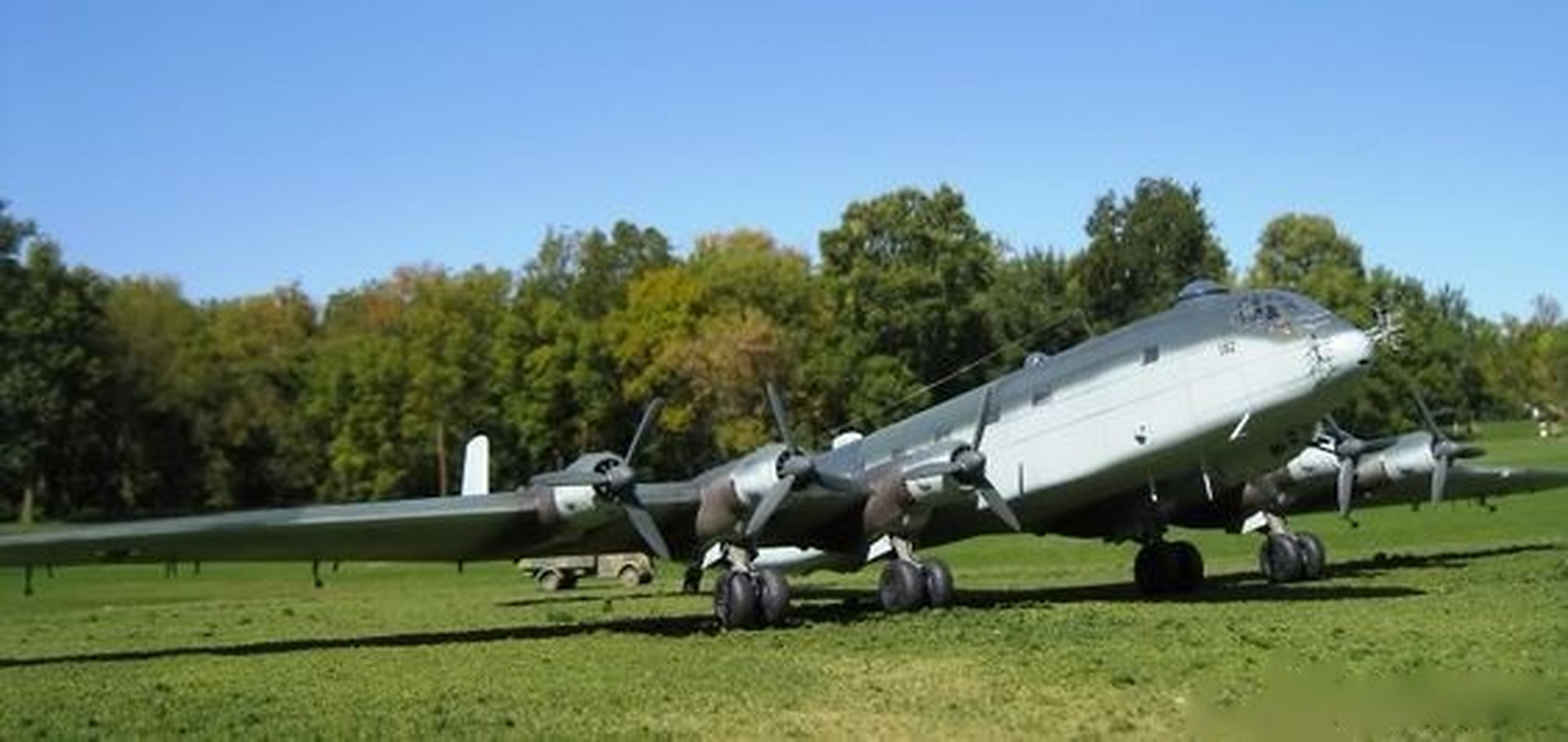 德军ju390轰炸机.