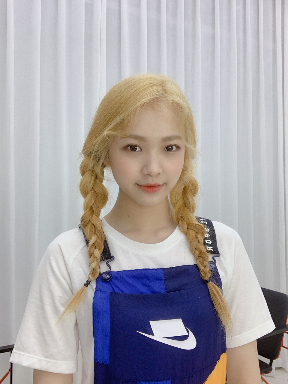 黄头发的妹妹来报道[太阳] 爱豆能量月#元气爱豆的日常