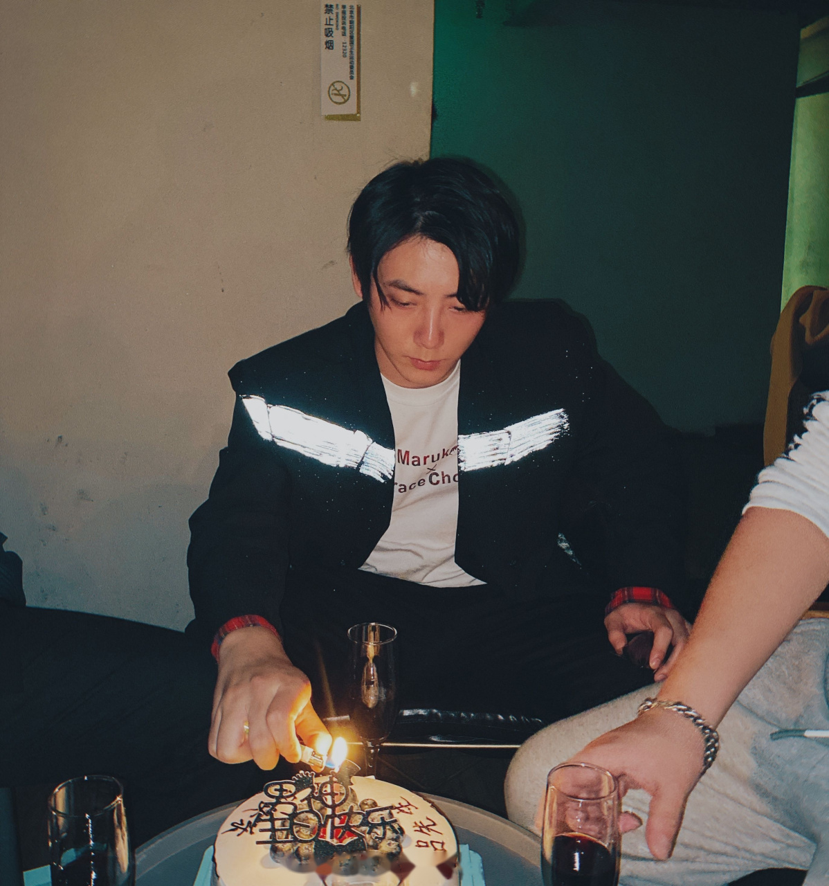 男神,一直陪着你好不咯～吕鹏兴