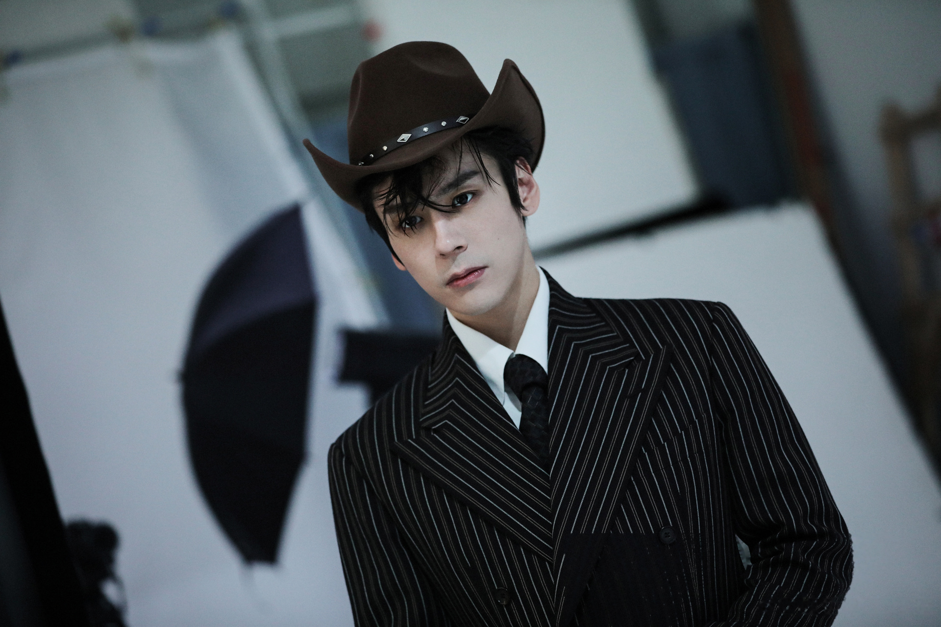 #魏哲鸣#    【w-daily】sortie拍摄花絮组图作为今天weisday 的happ