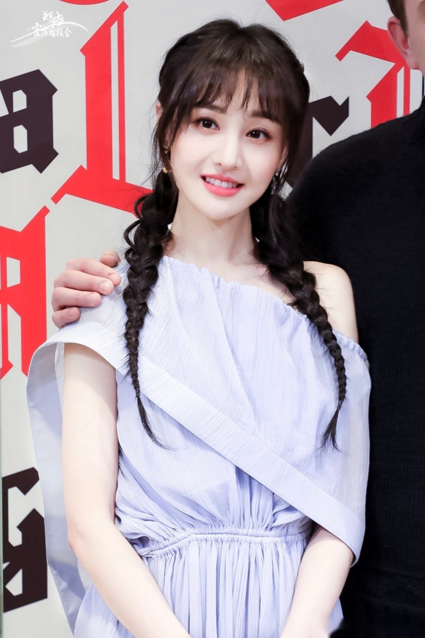 郑爽彩绳编发# 郑爽双马尾编发造型合集 小爽是仙女吧,双马尾造型太