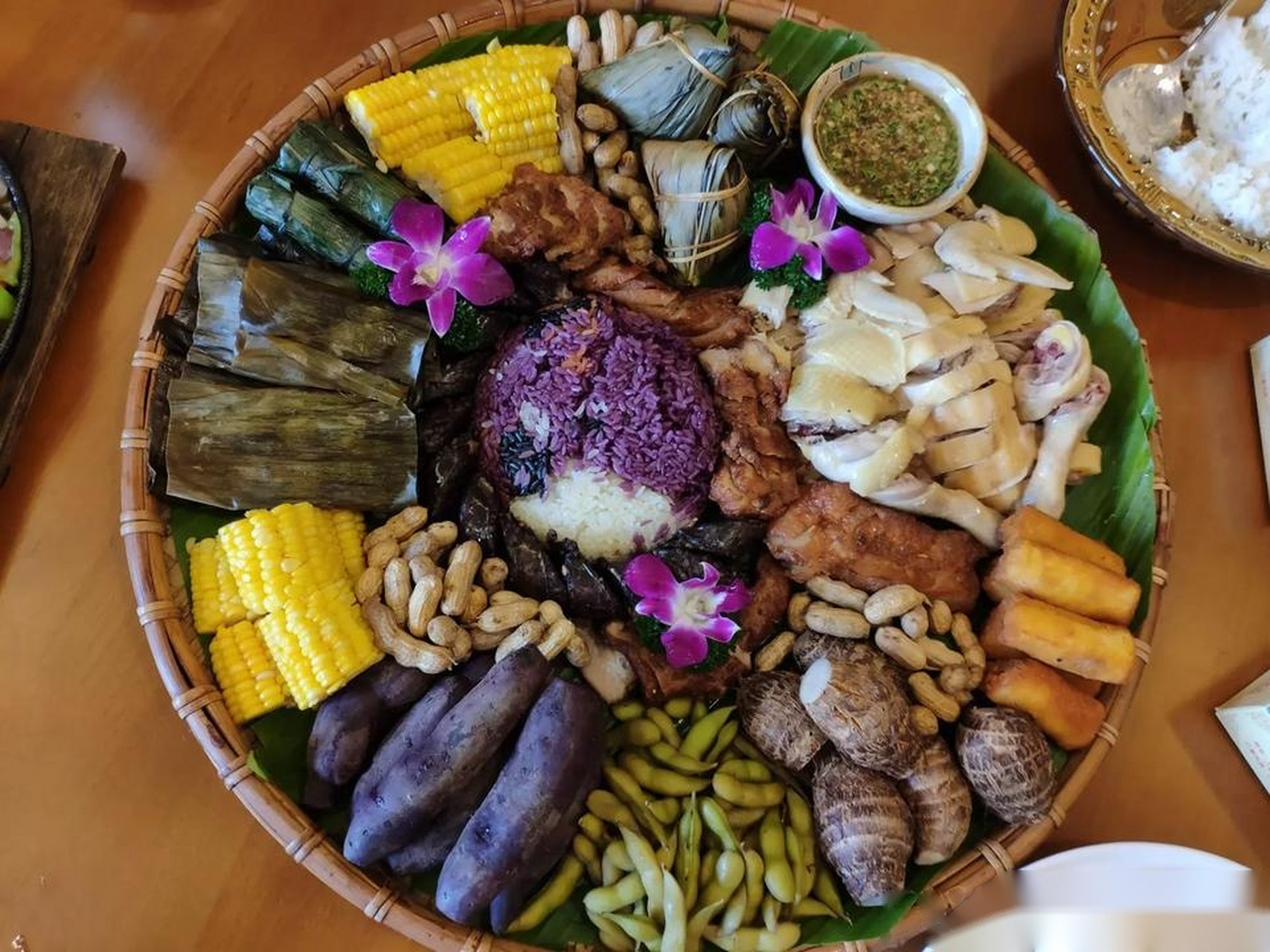 头条带你游广西簸箕宴三月三游广西