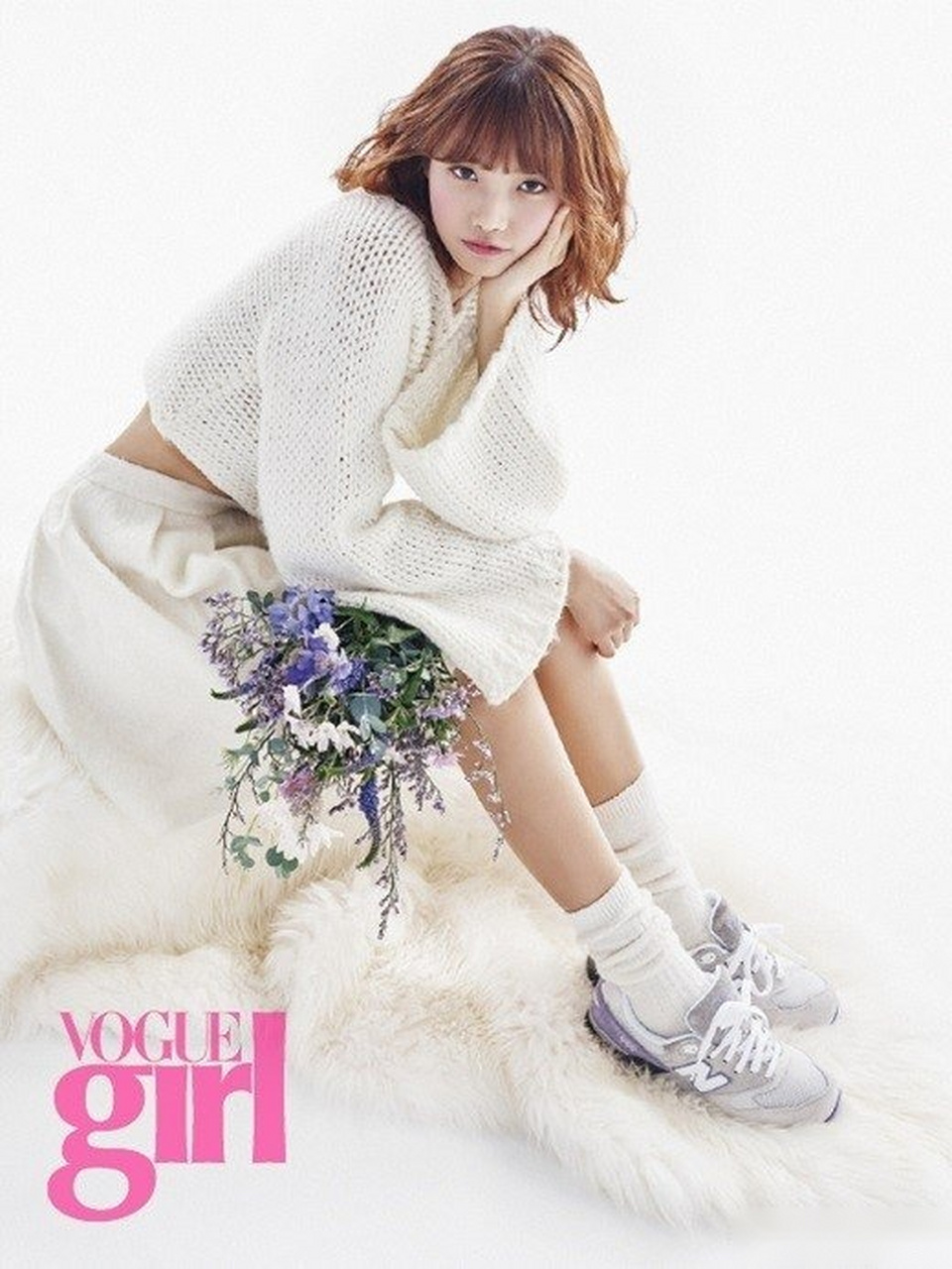 韩星河妍秀拍黑白大片,变轻熟女增优雅韵味.