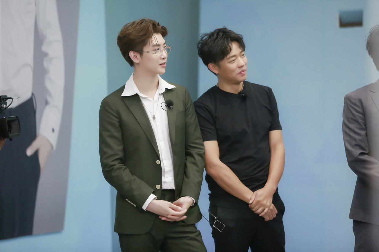 今晚《天天向上》#追逐梦想的哥哥#,@uniq周艺轩 热血回归,助力哥哥们