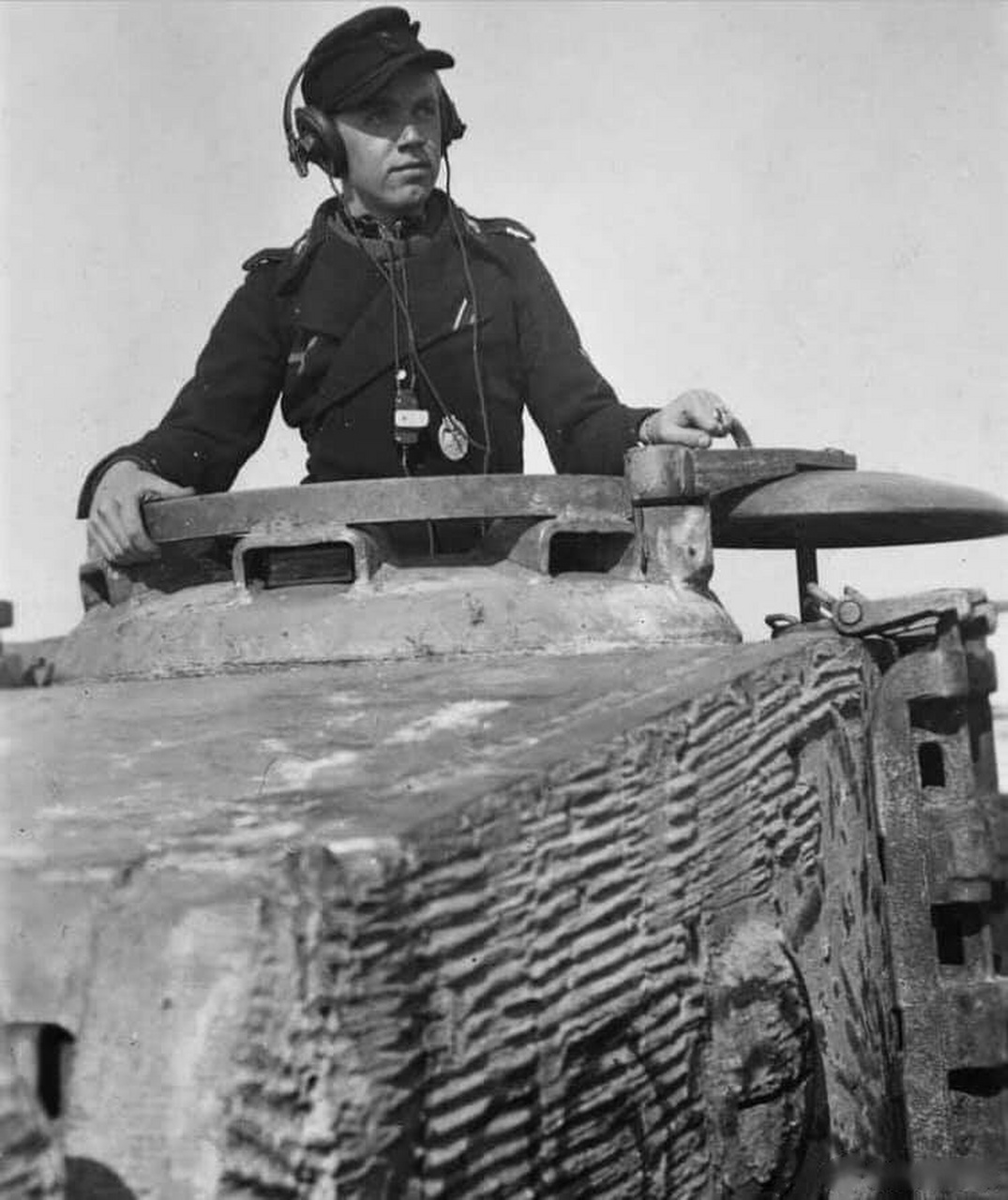 老虎上的库尔特·科尼斯佩尔 据西方非正式数据显示,第503重装甲营的