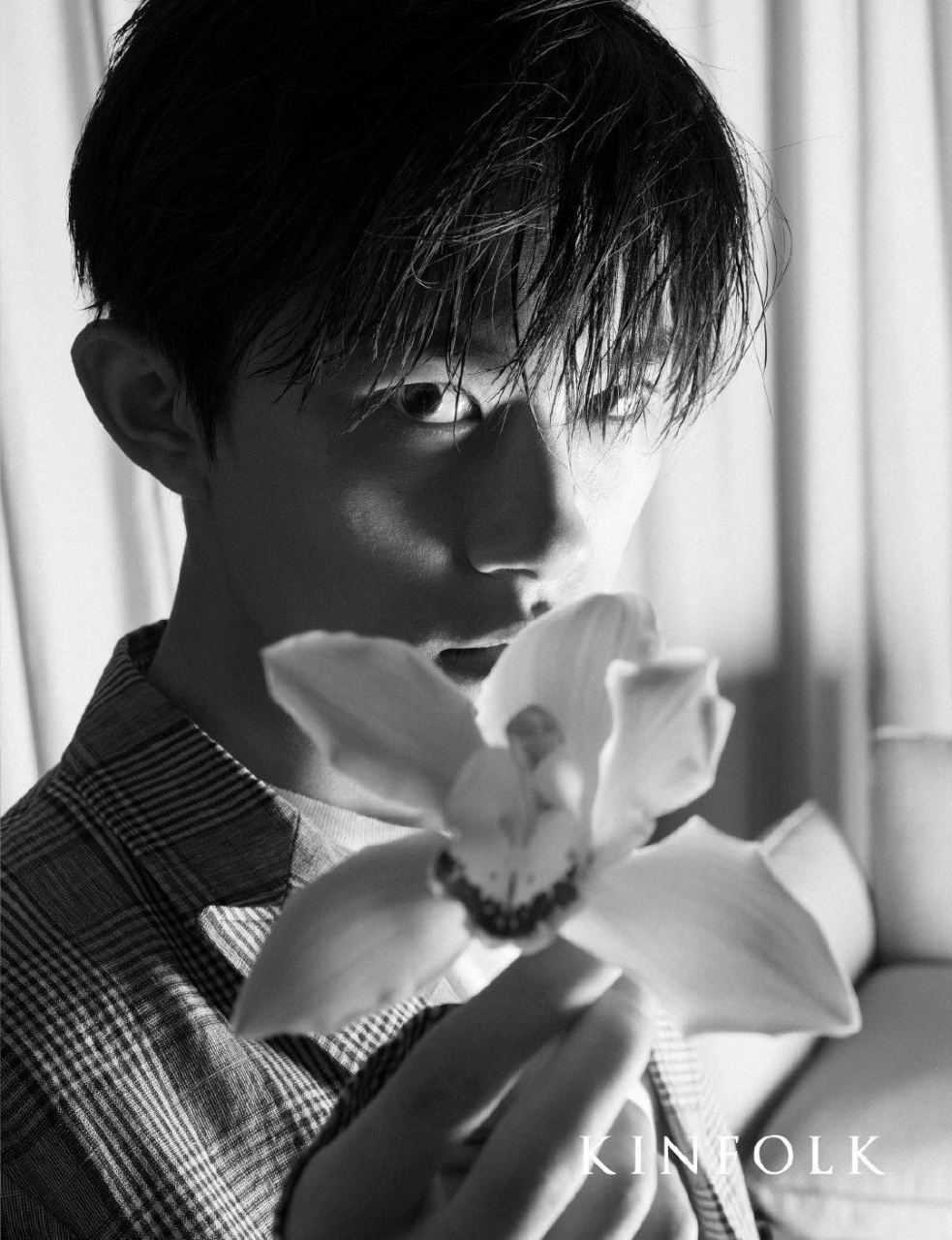 千玺把这种感觉真是拿捏的很到位!期待正刊!