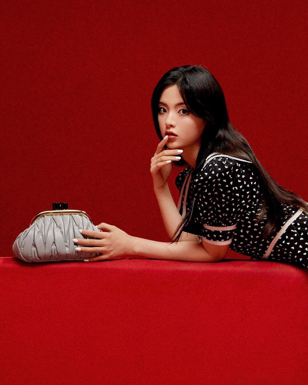 杨超越演绎miu miu 2020七夕胶囊系列.