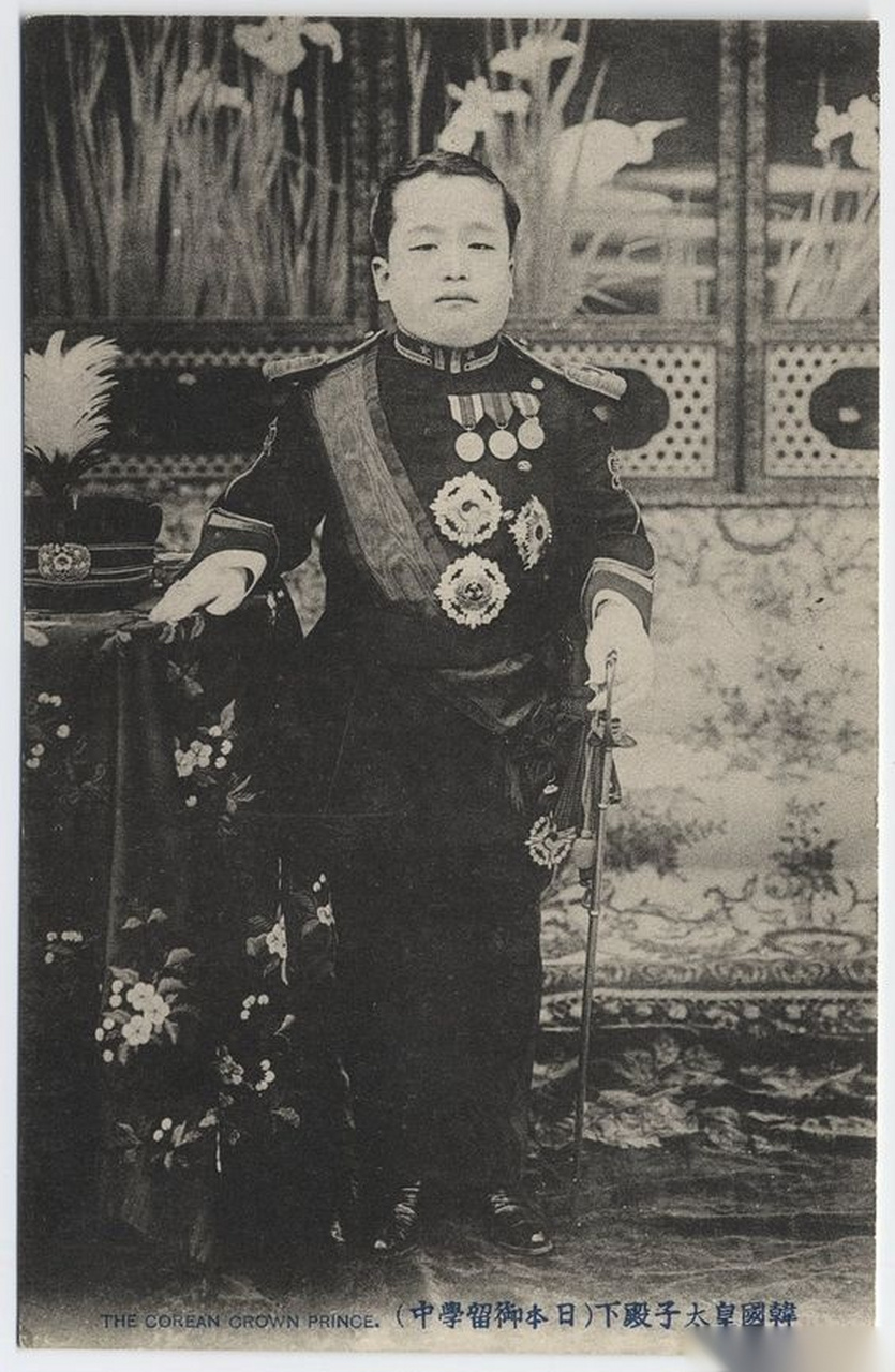 1904年,正在日本留学的朝鲜王朝最后的王世子李垠,他是朝鲜高宗第七子