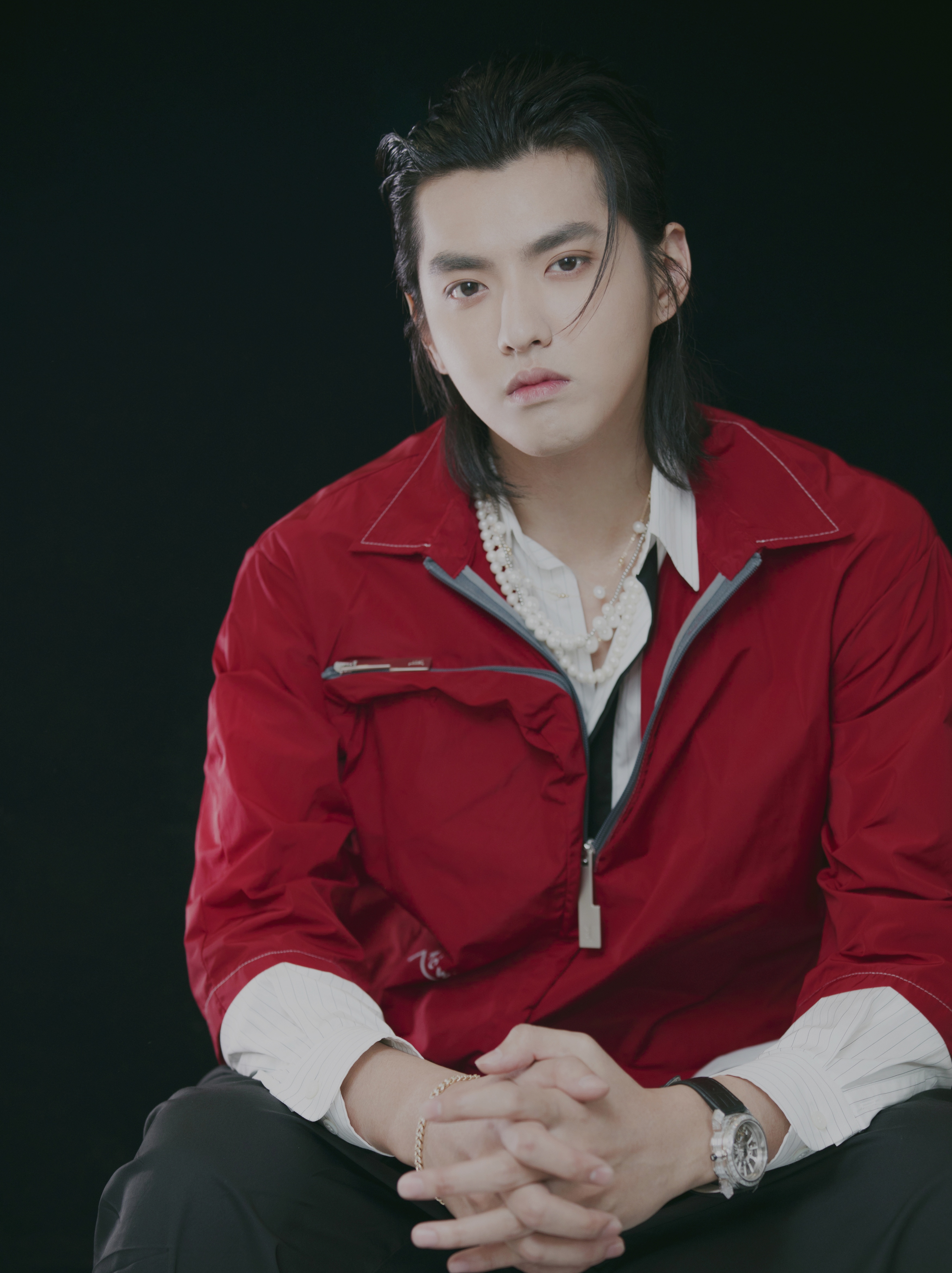 吴亦凡为《中国新说唱》创作的全新单曲《破晓》已上线