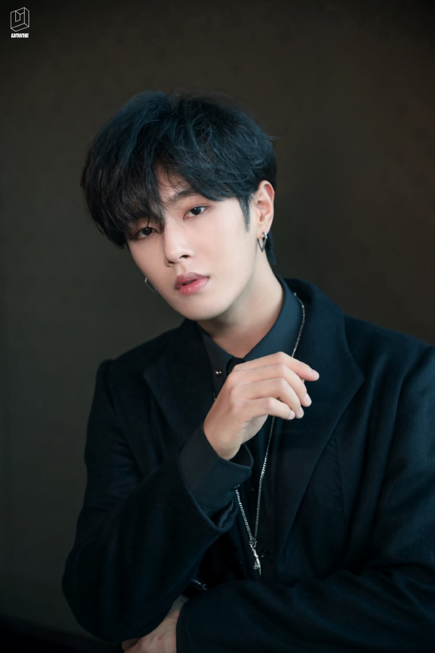 今晚20:30,我们一起期待九位少年的精彩舞台!