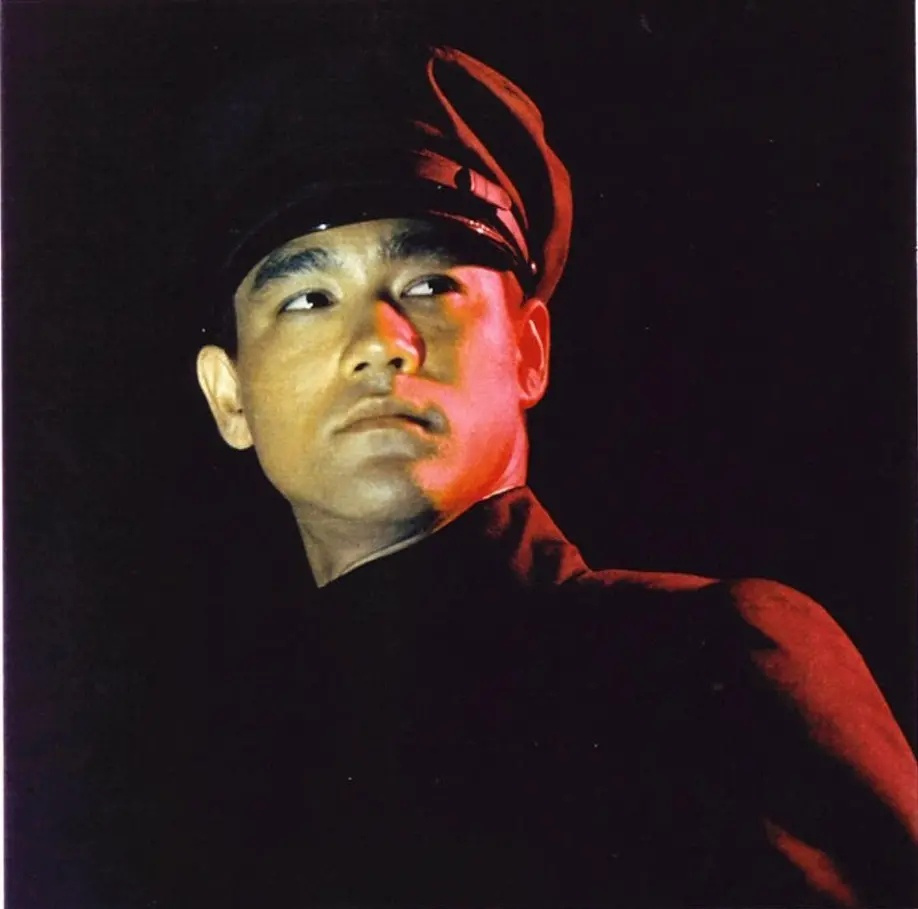 李小龙令《青蜂侠》中的加藤(kato)成了经典形象,曾被李连杰,甄子丹在