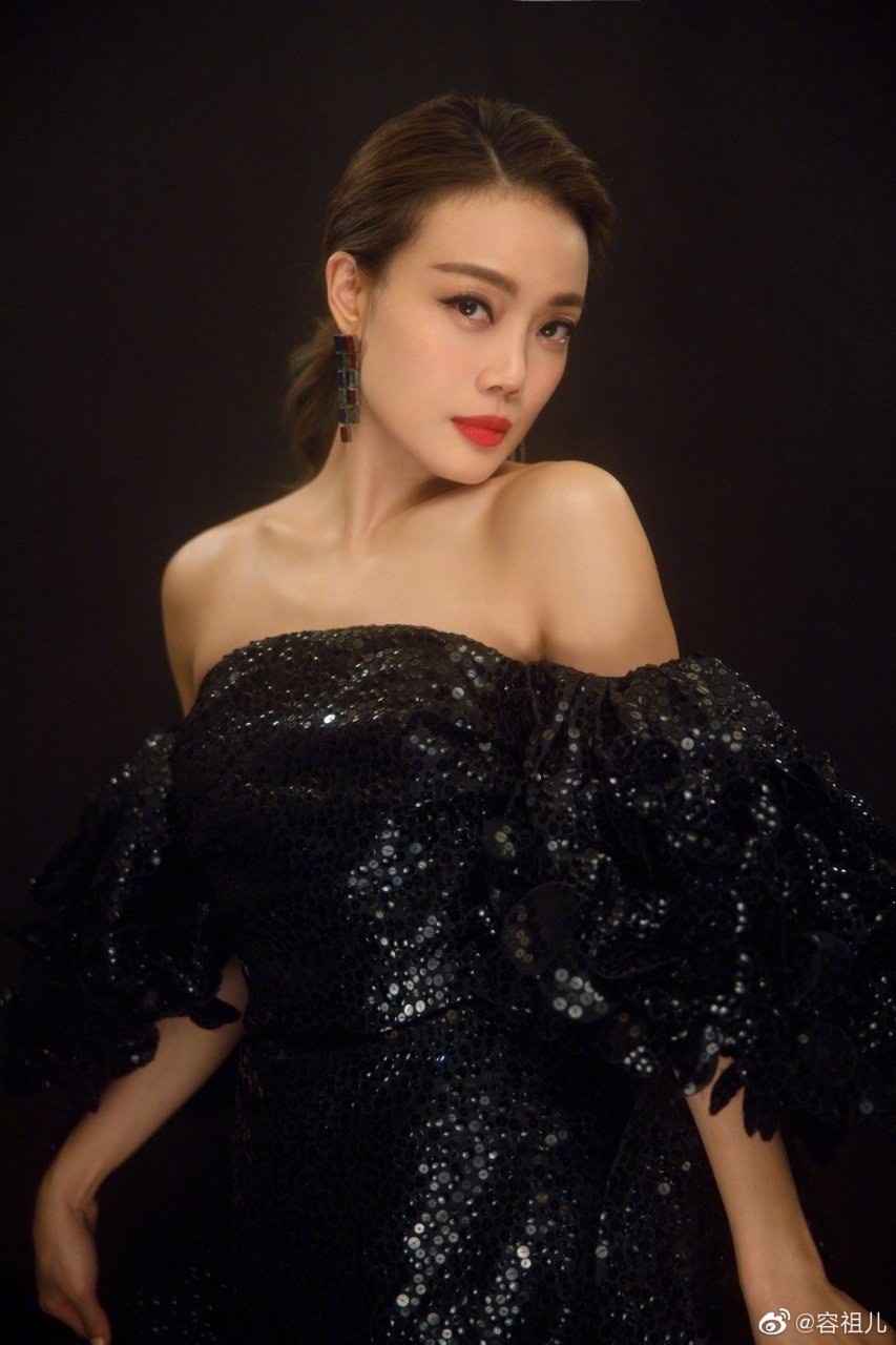 謝謝#mahb时尚先生盛典# 給我的"年度歌手"榮譽,今