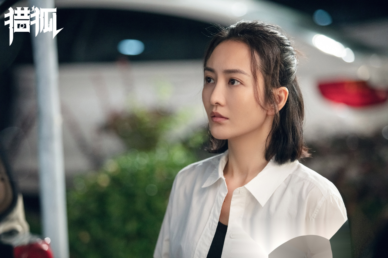 王鸥 @王鸥猎狐 我们都知道吴稼琪@王鸥 精通经济学,法学,你们不知道